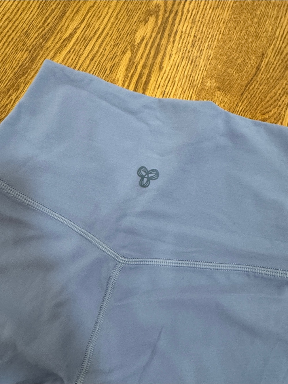 Aritzia TNA biker shorts in size S. - Picture 2 of 3